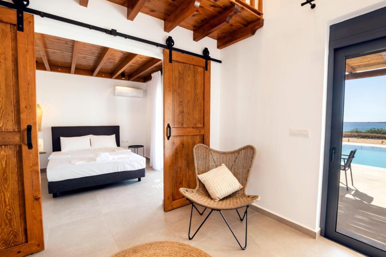 Cato Agro 4, Seafront Villa With Private Pool Afiartis Exterior photo